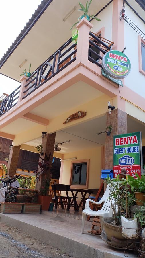 Benya Guest House Phimai Exterior foto